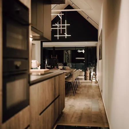 住宿加早餐酒店 Comme Chez Lore - 2pers - Piscine Chauffee 那慕尔